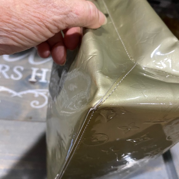 Louis Vuitton Green Vernis Monogram Tote - Picture 10 of 16